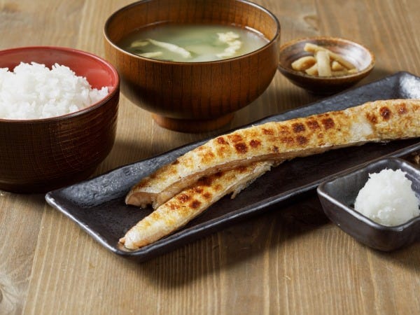 炭火焼干物定食